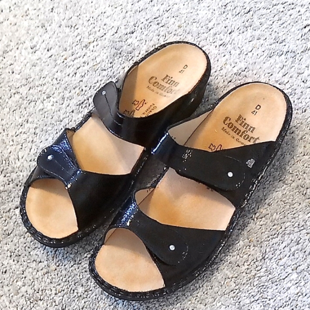 NWOT Finn Comfort Black Patent Leather Sandals Size 41D Size 10.5/11